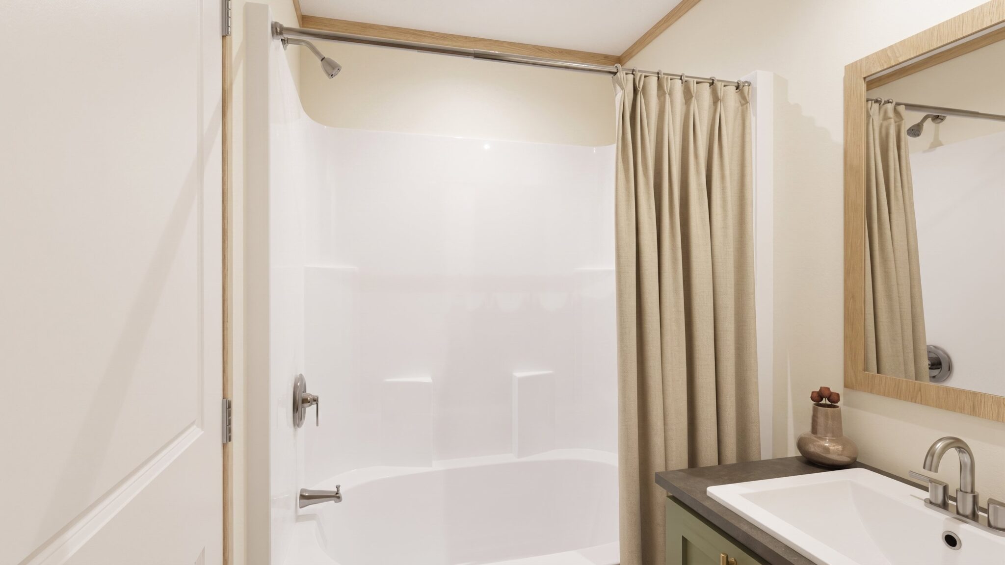CLARK - Bathroom 2
