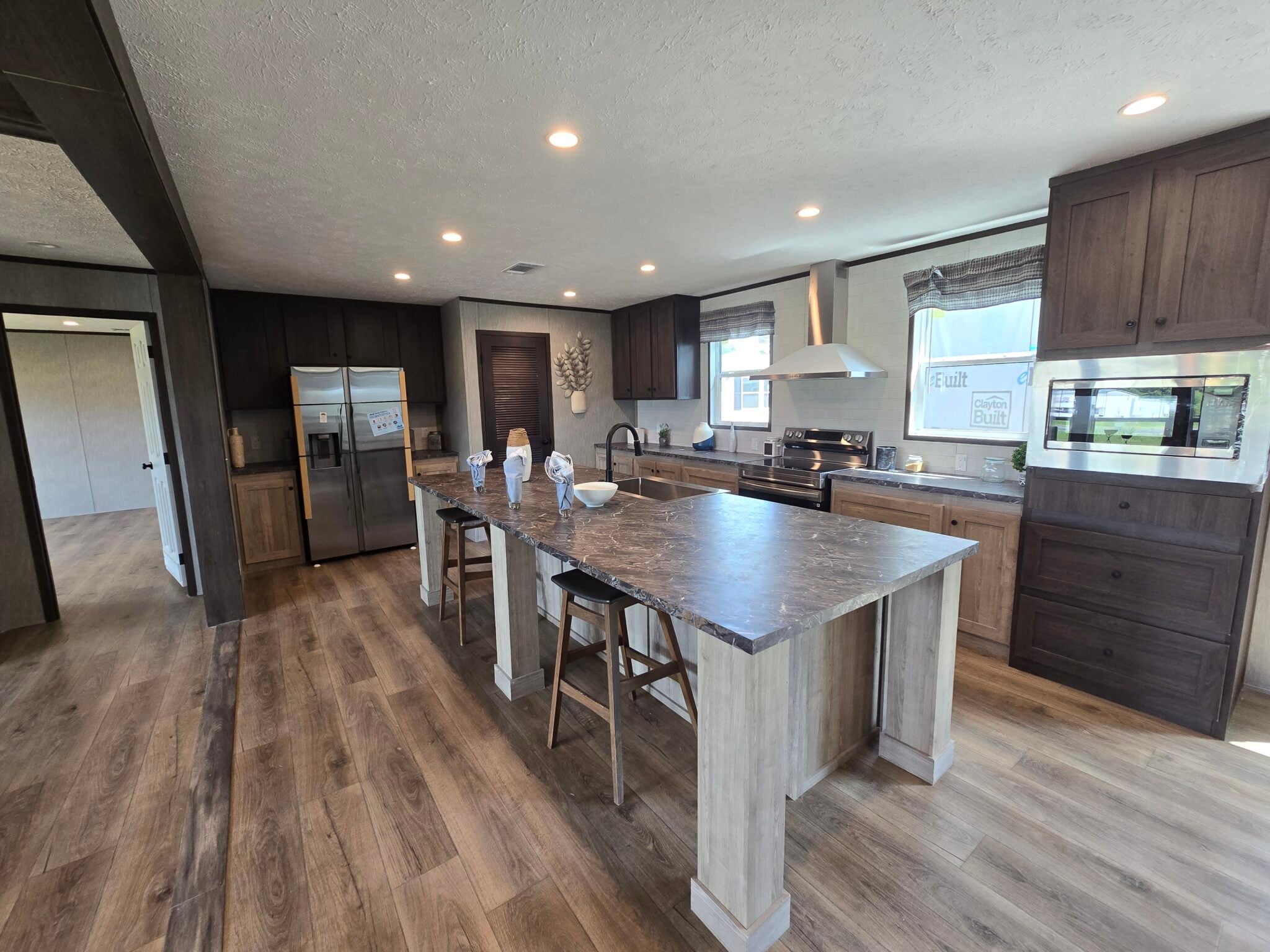 Dark Pearl Kitchen 1