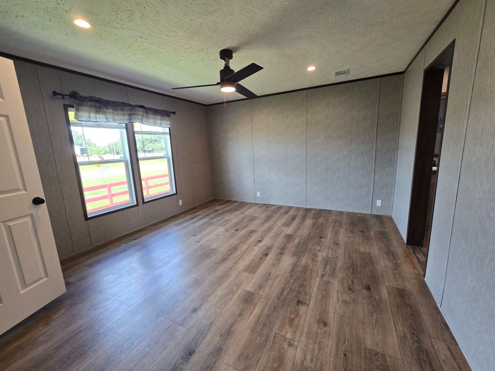 Dark Pearl Primary Bedroom