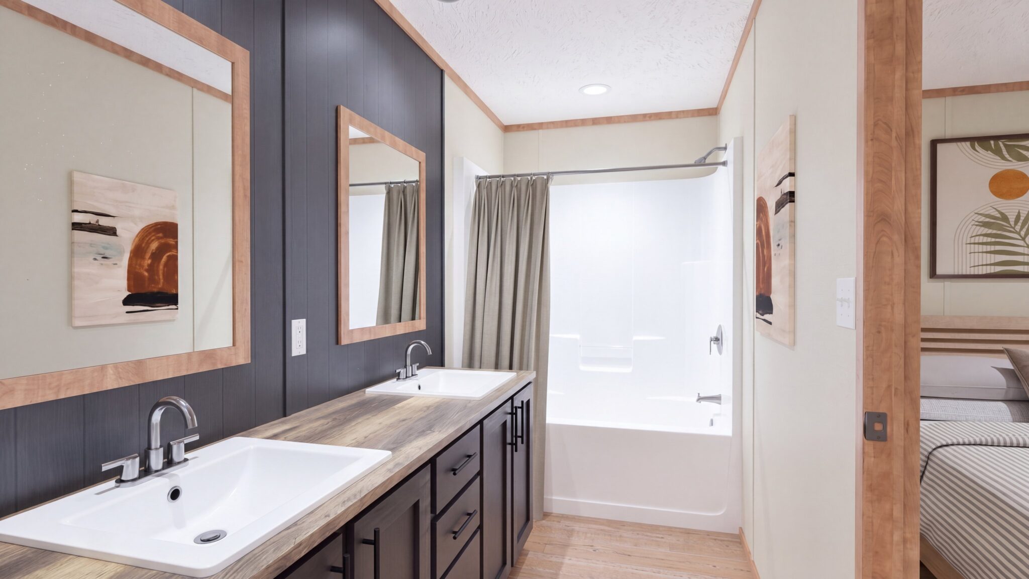 HUDSON - Primary Bathroom 1