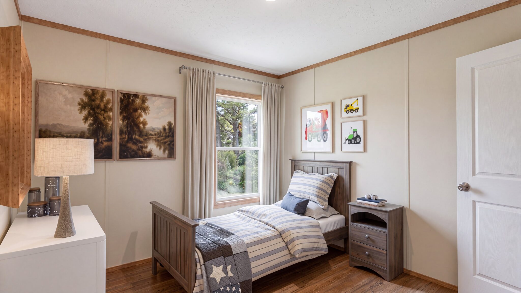 SNOWCAP - Bedroom 1