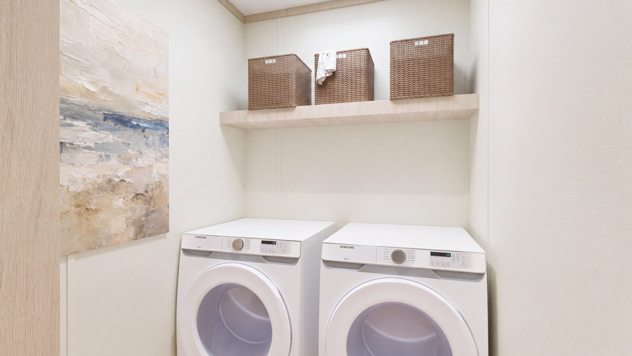 VOYAGE - Laundry Room