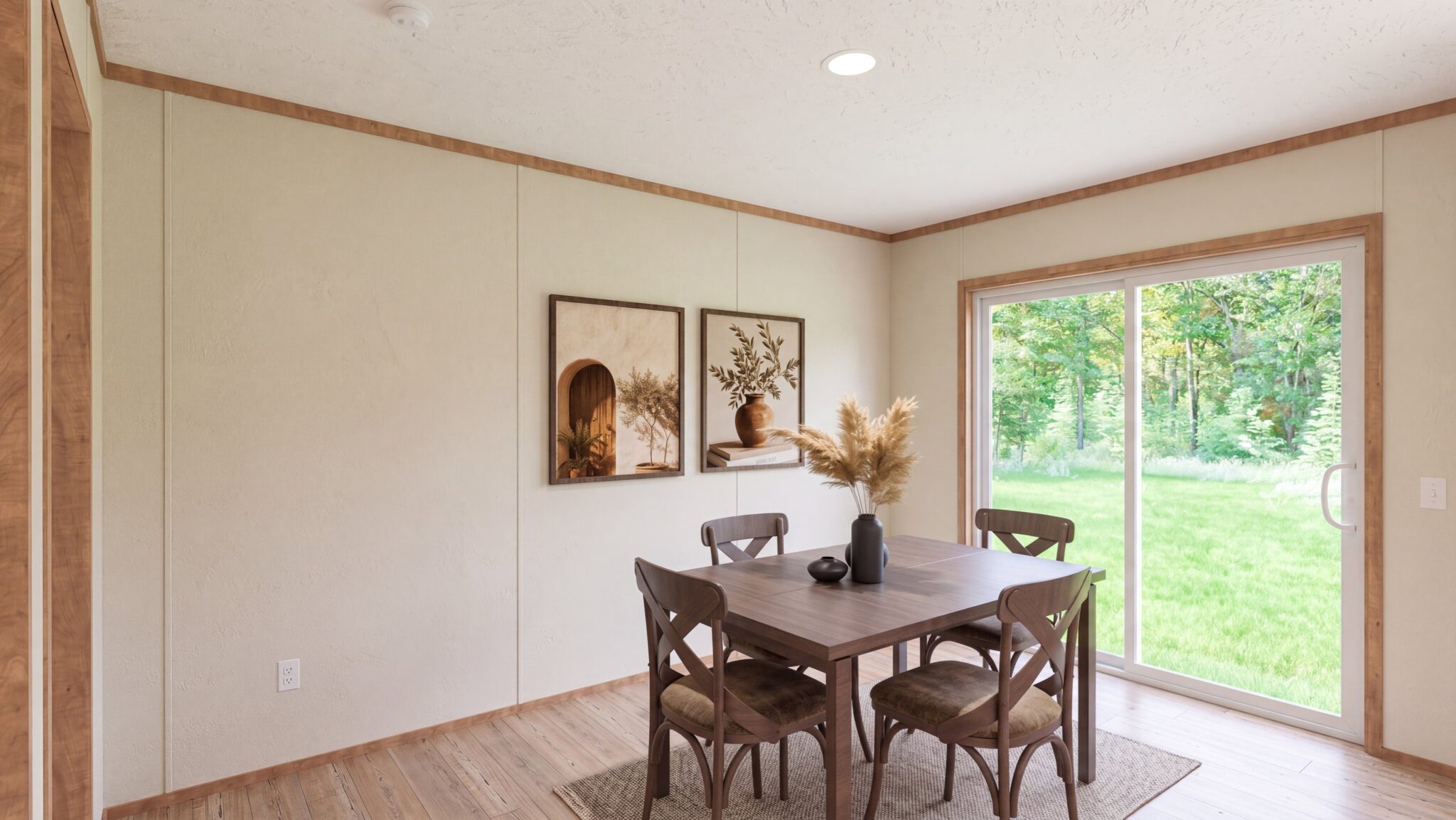EXPLORER - Dining Room
